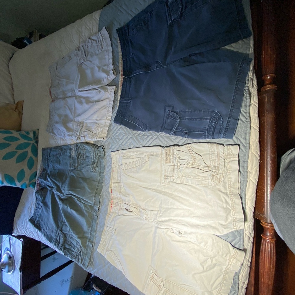 Set of 4 Unionbay Cargo Shorts - Picture 2 of 12